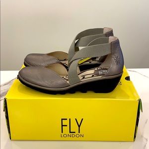 Fly London Paco Sandal - Pewter